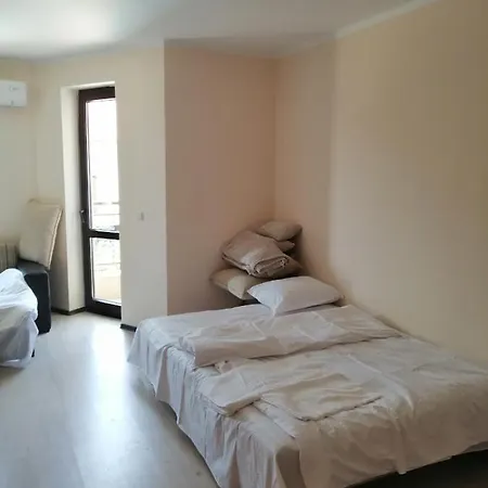 Апартаменты Studio Saint Nikola, Sunny Beach